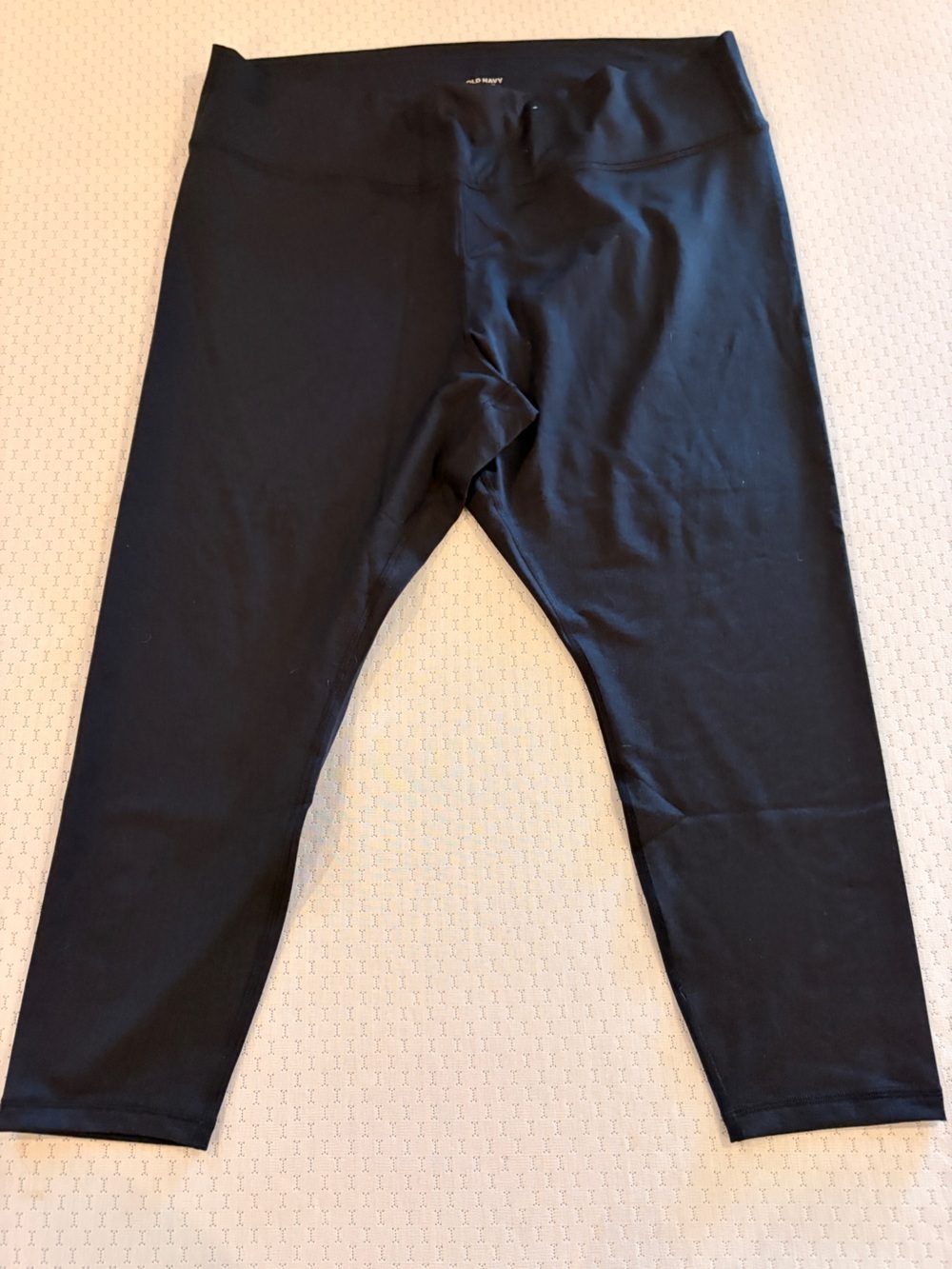 NWOT Old Navy Black Women’s 3x Cloud Comfort Athletic Leggings